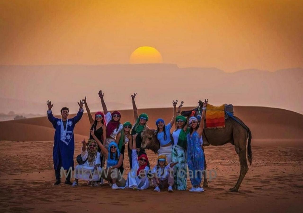 Fantastic Luxury Camp Hotel Merzouga Buitenkant foto