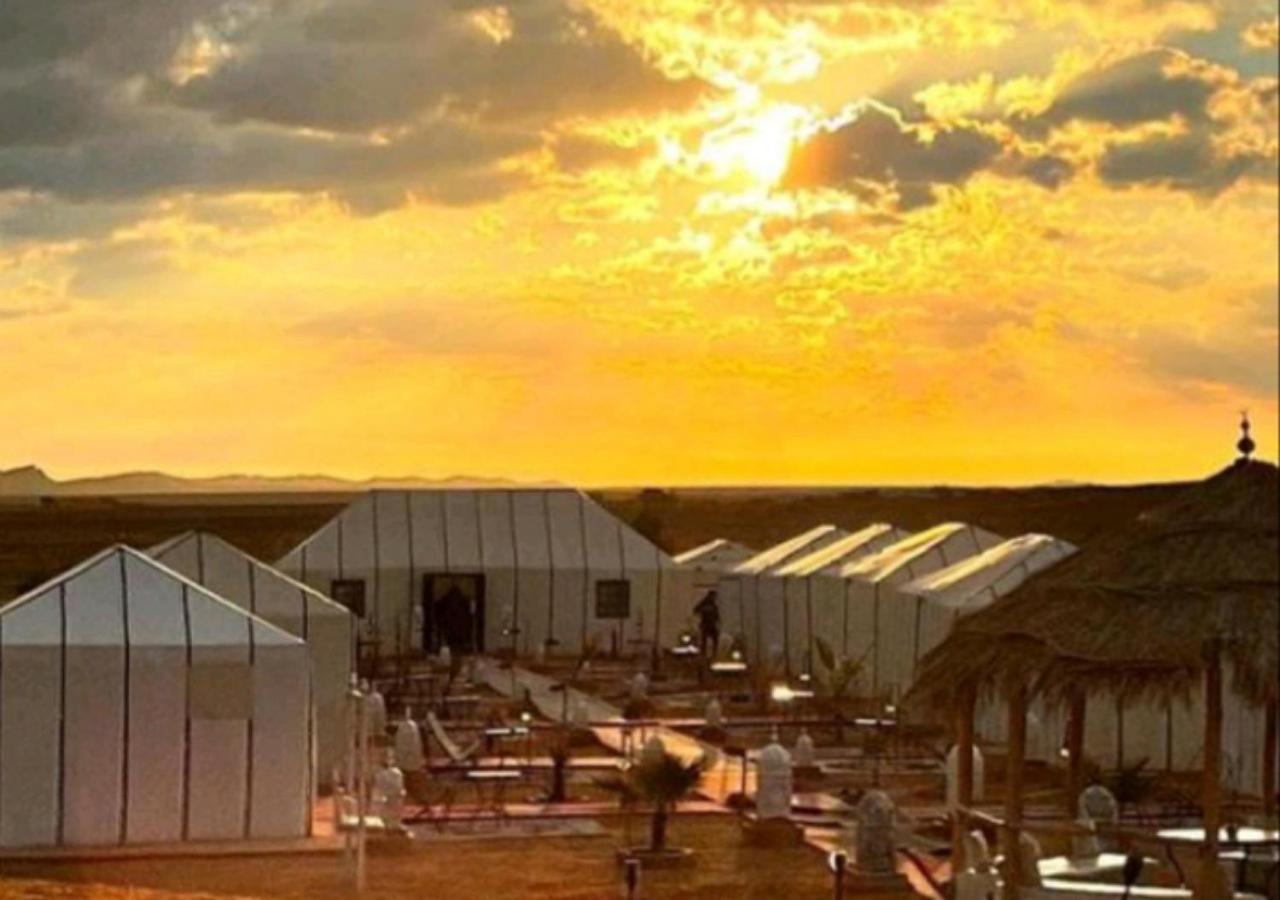 Fantastic Luxury Camp Hotel Merzouga Buitenkant foto